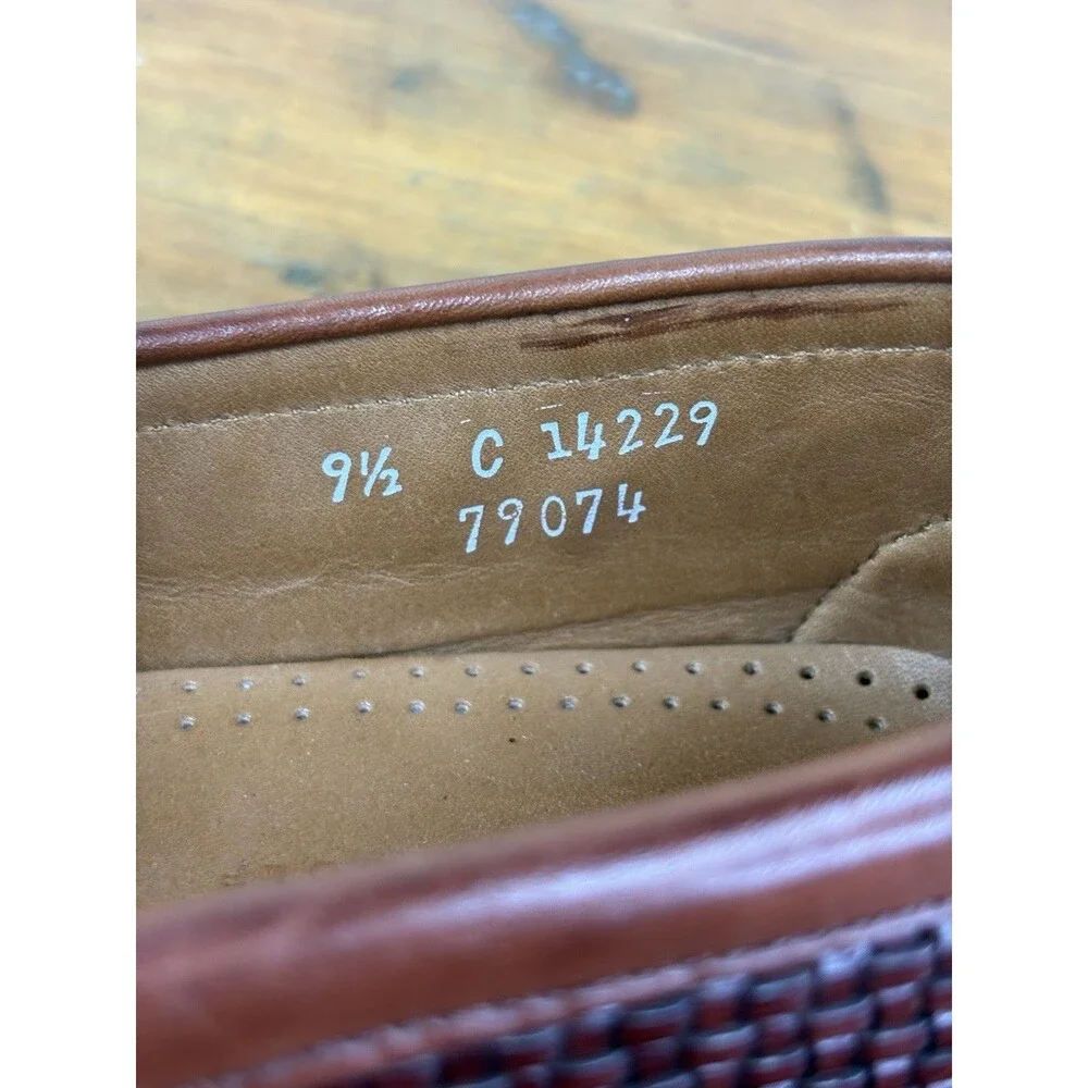 Vintage FootJoy Classics Street Loafers Shoes 9.5C Brown Calfskin Woven USA